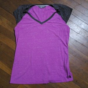 The North Face shirt size L